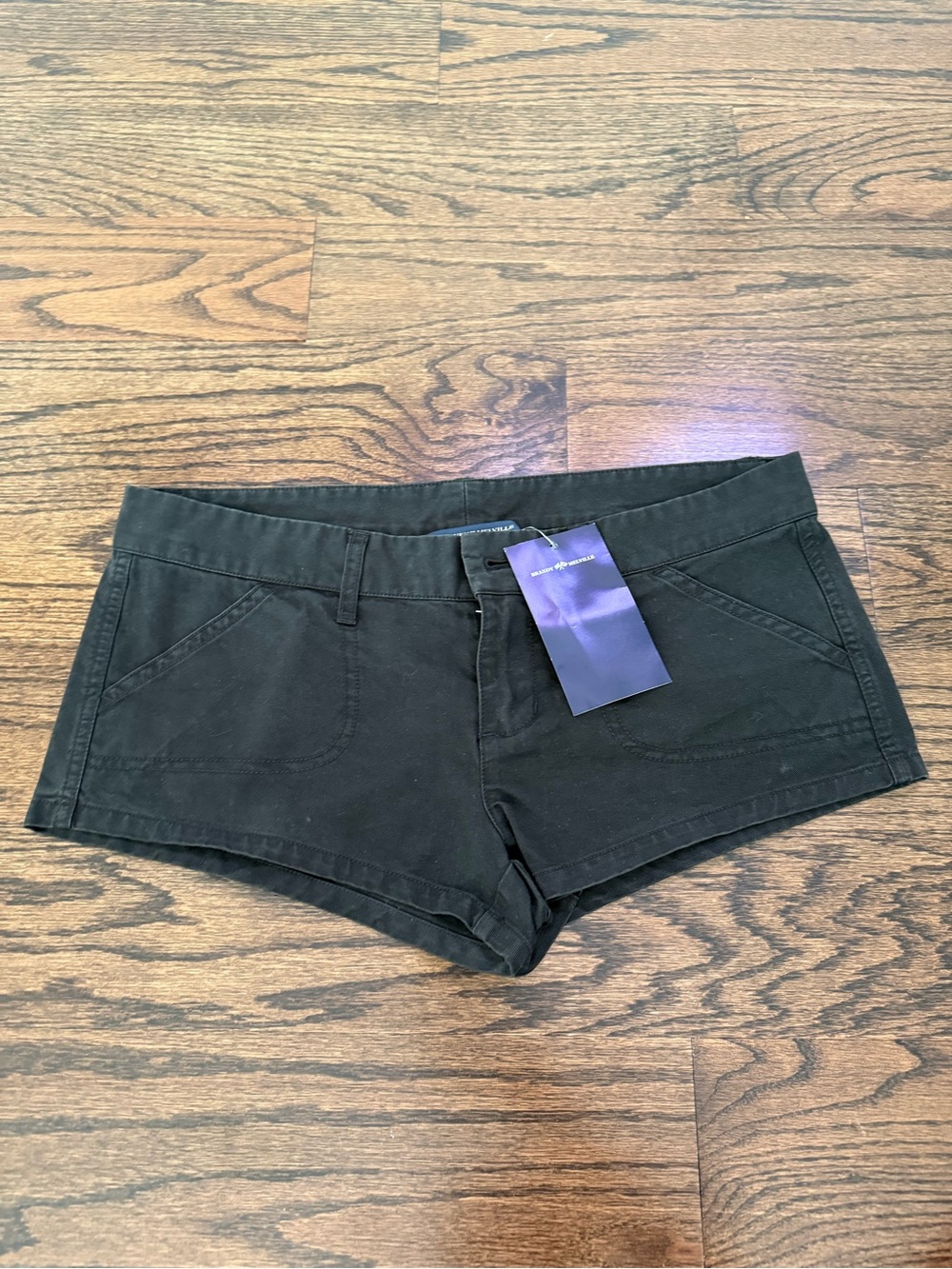 Brandy Melville Women's Black Short Denim